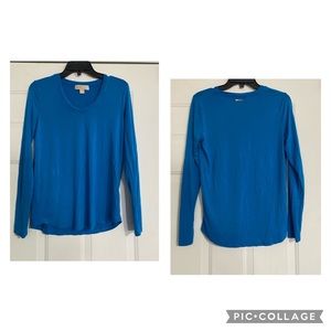 Sold.Michael Michael Kors ladies blouse size Small.